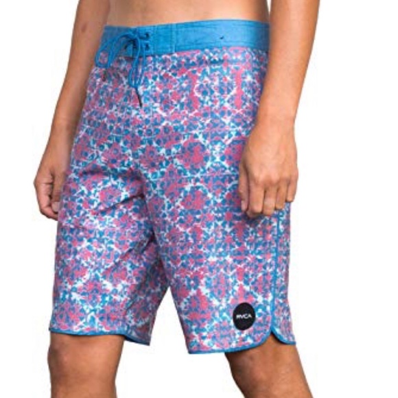 RVCA Other - RVCA Sanur Trunk Boardshort Size 28